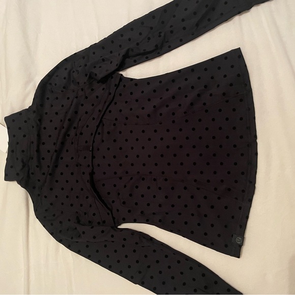 Lululemon jacket - Picture 2 of 3